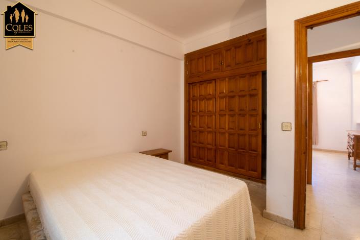 Image No.15-3 Bed Apartment for sale
