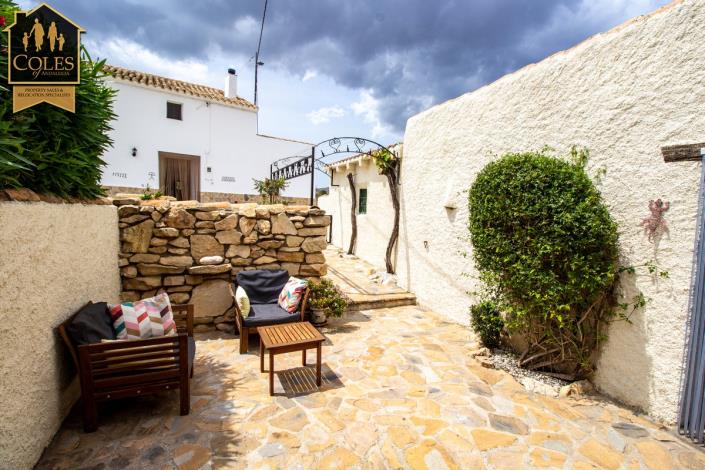 Image No.12-8 Bed Cortijo for sale