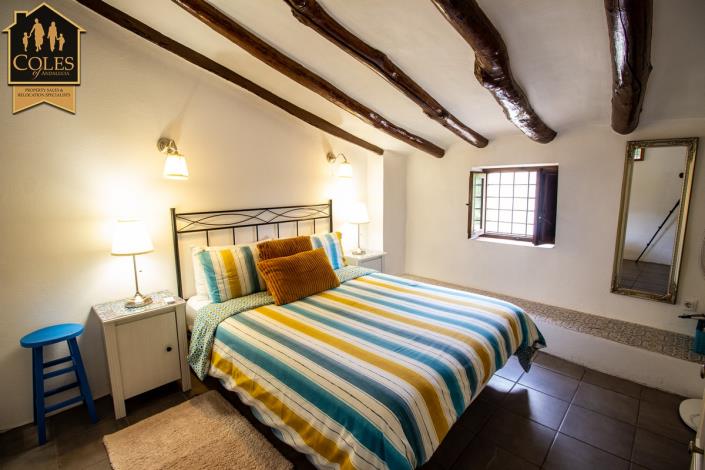 Image No.16-8 Bed Cortijo for sale