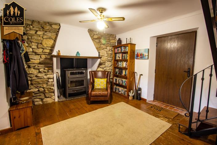 Image No.22-8 Bed Cortijo for sale