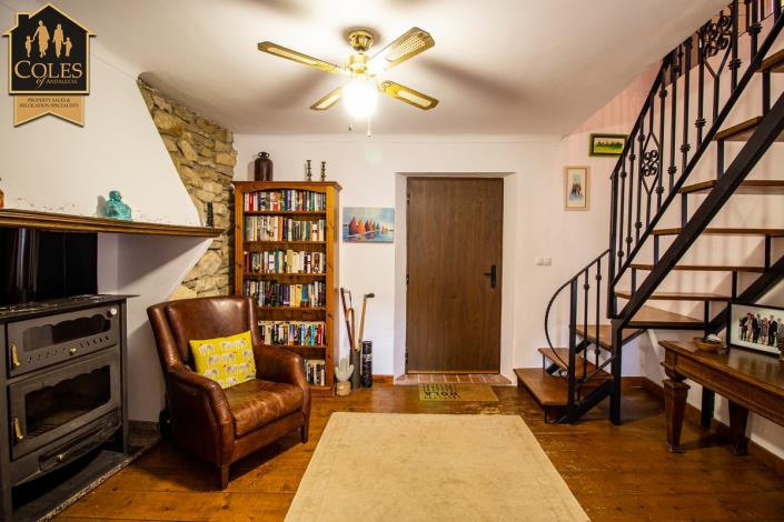Image No.23-8 Bed Cortijo for sale