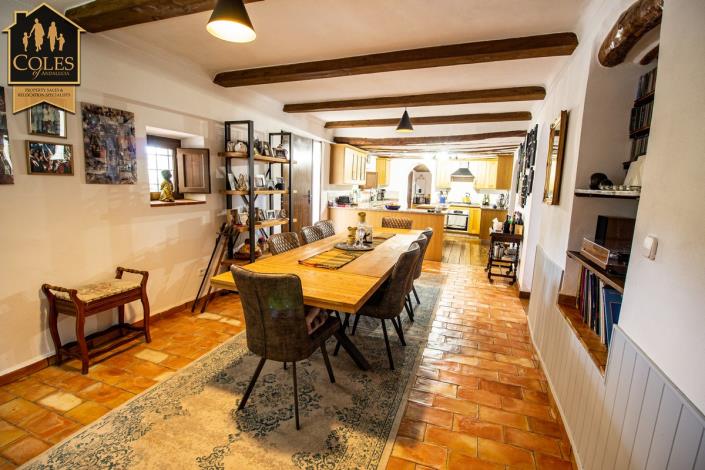 Image No.28-8 Bed Cortijo for sale