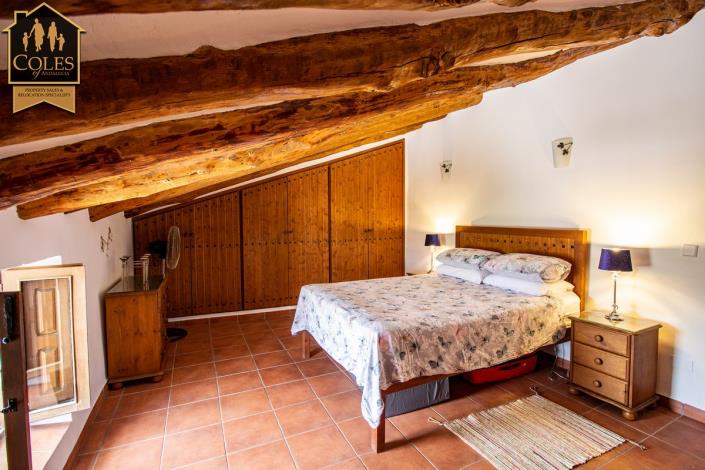 Image No.36-8 Bed Cortijo for sale
