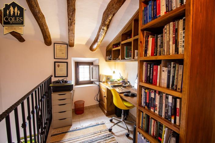 Image No.43-8 Bed Cortijo for sale