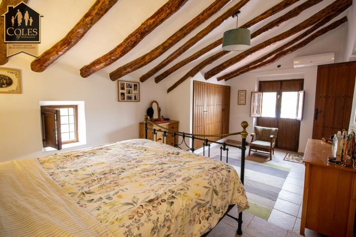 Image No.46-8 Bed Cortijo for sale