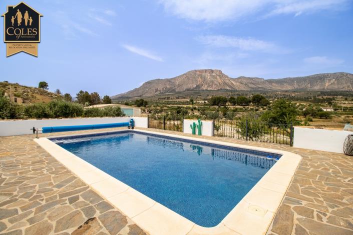 Image No.51-8 Bed Cortijo for sale