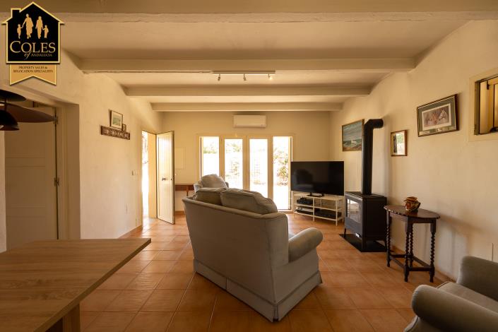 Image No.20-2 Bed Villa for sale