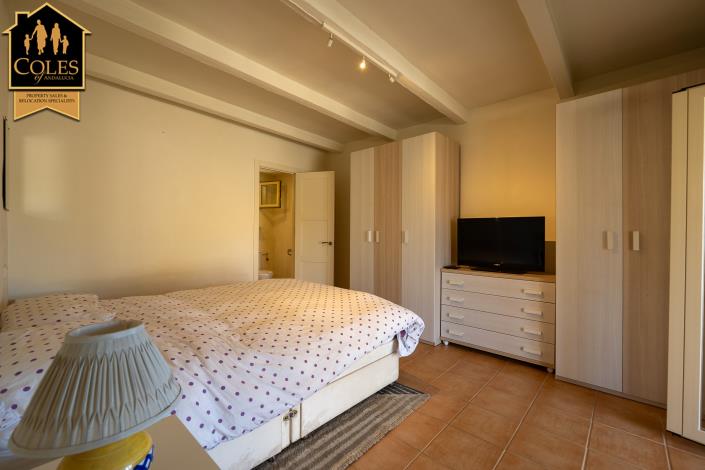 Image No.21-2 Bed Villa for sale
