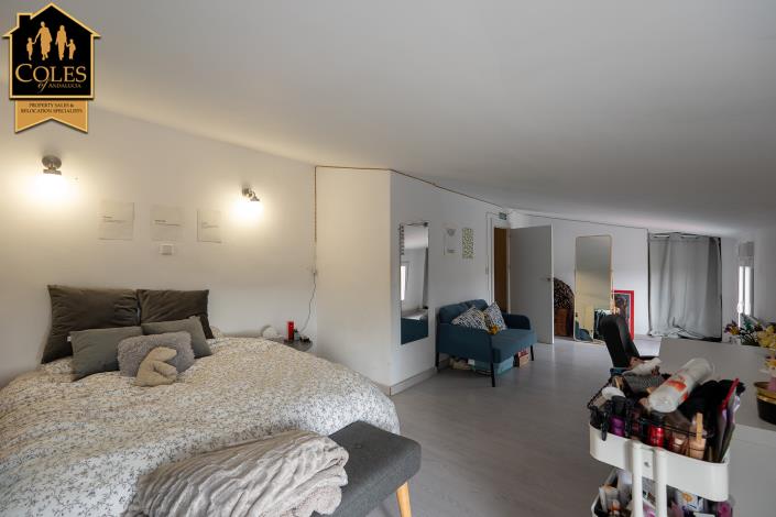 Image No.23-4 Bed Cortijo for sale