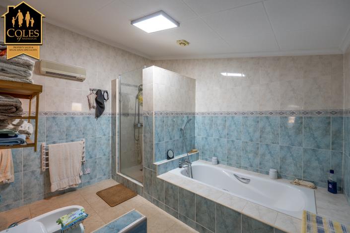 Image No.34-3 Bed Cortijo for sale