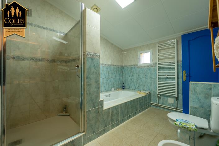 Image No.36-3 Bed Cortijo for sale