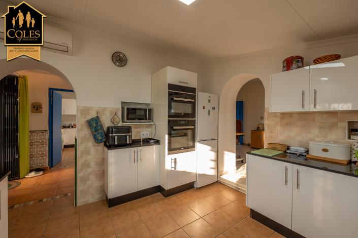 Image No.46-3 Bed Cortijo for sale
