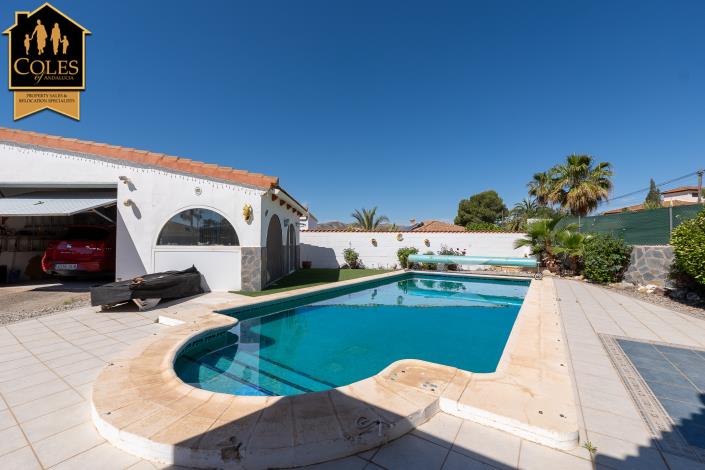 Image No.12-3 Bed Villa / Detached for sale
