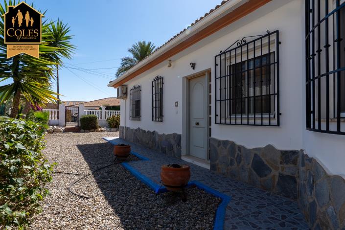 Image No.16-3 Bed Villa / Detached for sale