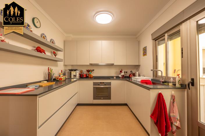 Image No.13-3 Bed Apartment for sale