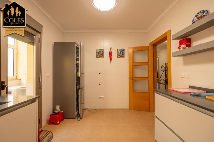 Image No.14-3 Bed Apartment for sale