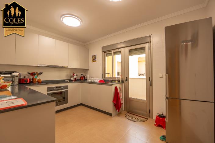 Image No.15-3 Bed Apartment for sale