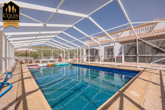Image No.6-4 Bed Villa / Detached for sale
