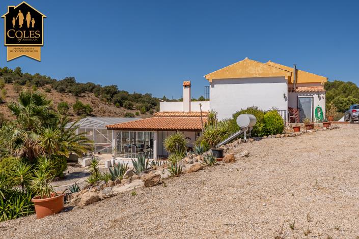 Image No.15-4 Bed Villa / Detached for sale