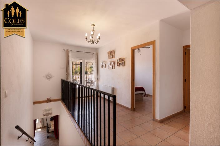 Image No.21-4 Bed Villa / Detached for sale