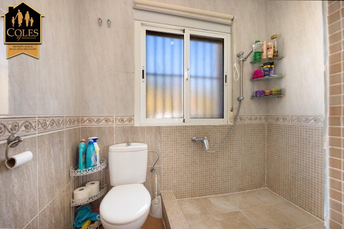 Image No.29-4 Bed Villa / Detached for sale