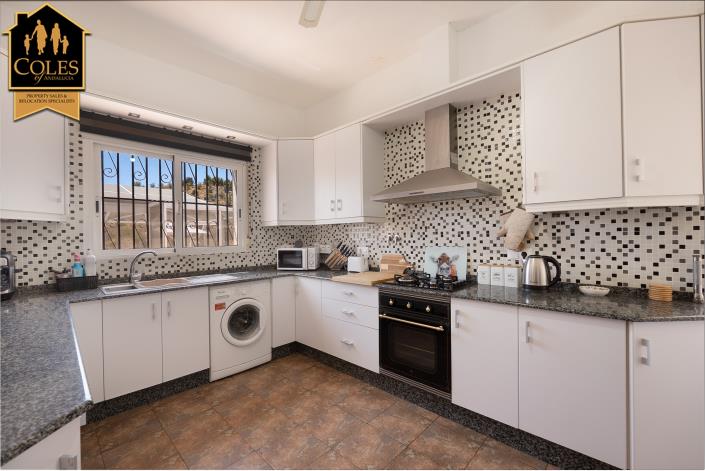 Image No.31-4 Bed Villa / Detached for sale