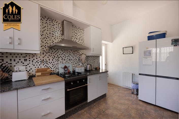 Image No.33-4 Bed Villa / Detached for sale