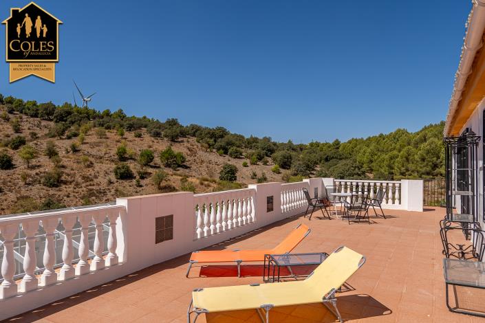 Image No.38-4 Bed Villa / Detached for sale