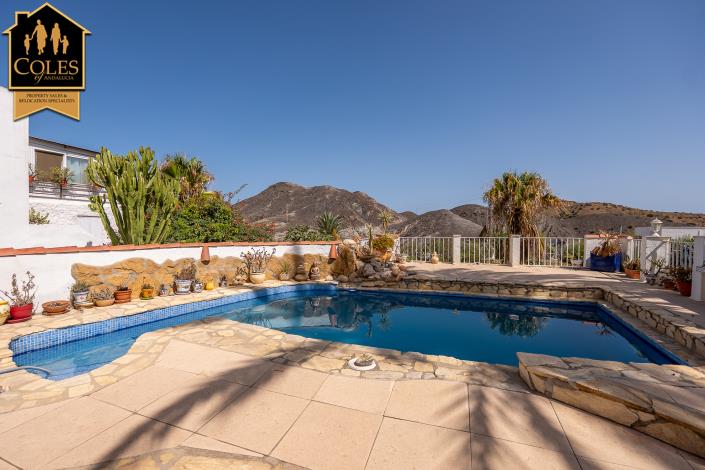 Image No.3-4 Bed Villa / Detached for sale