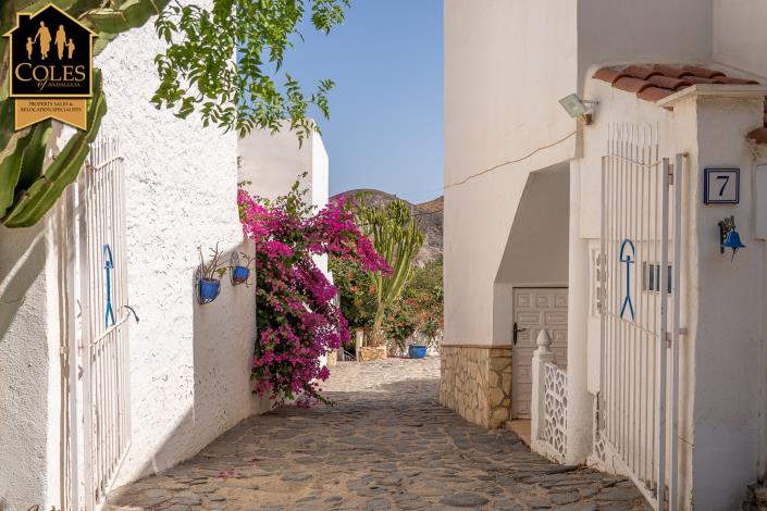 Image No.6-4 Bed Villa / Detached for sale