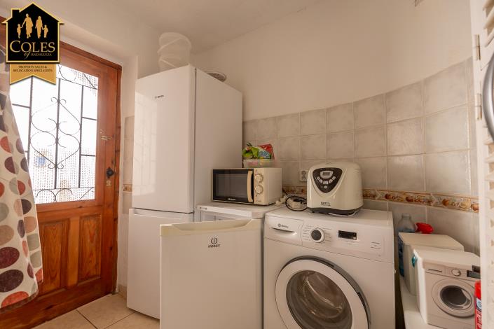 Image No.15-4 Bed Villa / Detached for sale