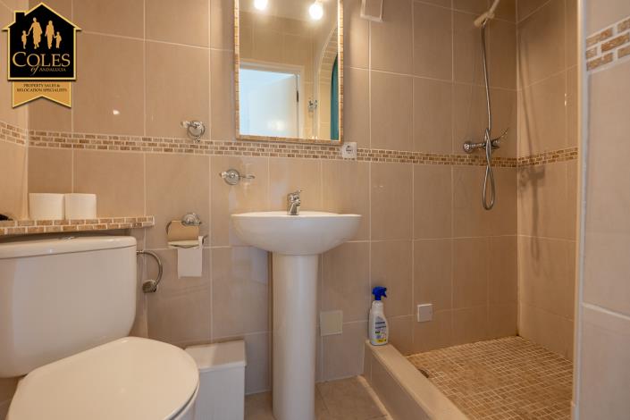 Image No.23-4 Bed Villa / Detached for sale
