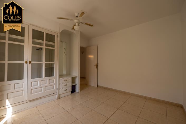 Image No.26-4 Bed Villa / Detached for sale