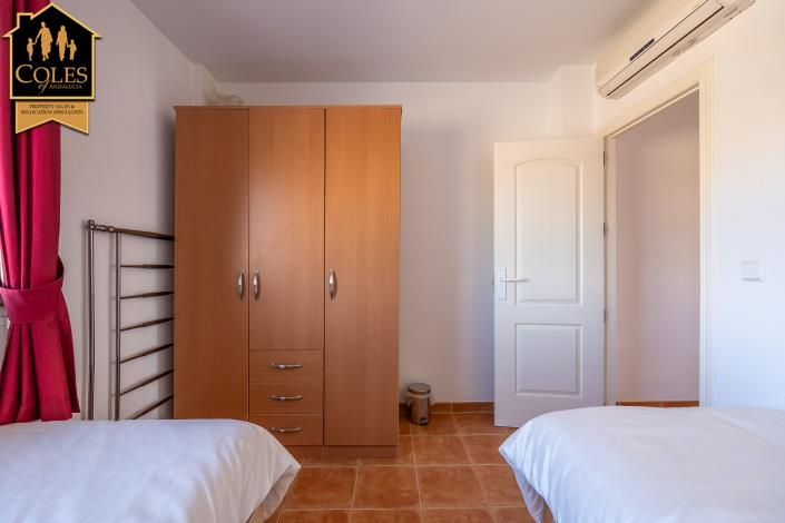 Image No.26-2 Bed Townhouse for sale