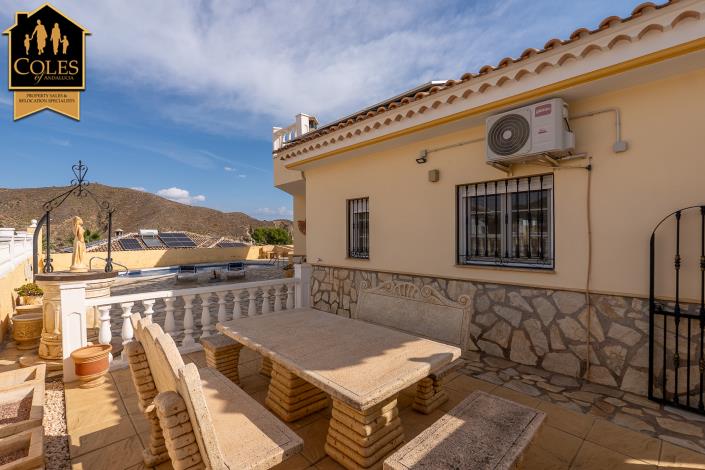 Image No.5-3 Bed Villa / Detached for sale