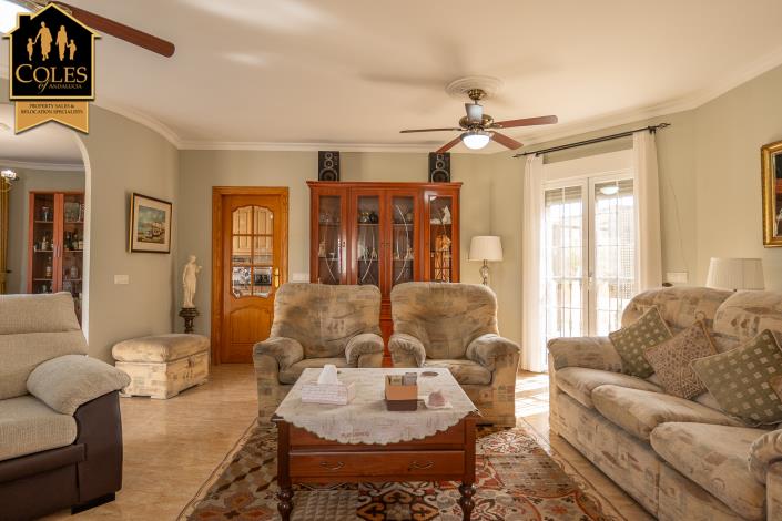 Image No.19-3 Bed Villa / Detached for sale