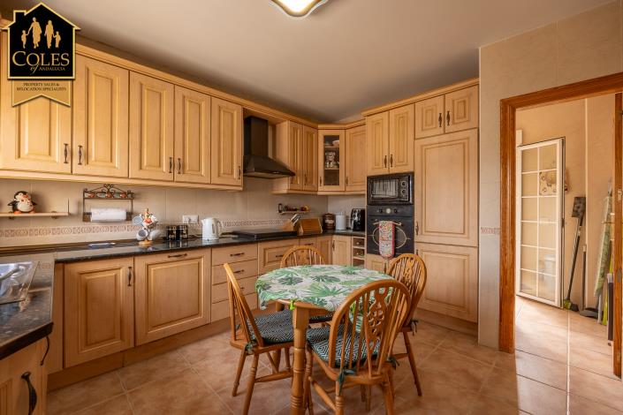 Image No.22-3 Bed Villa / Detached for sale