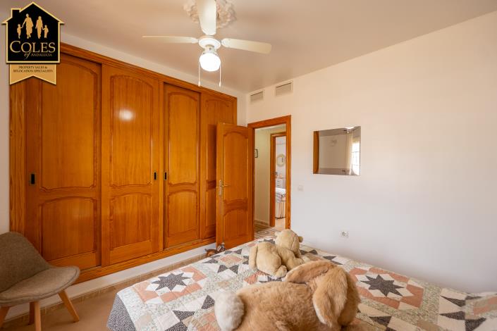 Image No.31-3 Bed Villa / Detached for sale