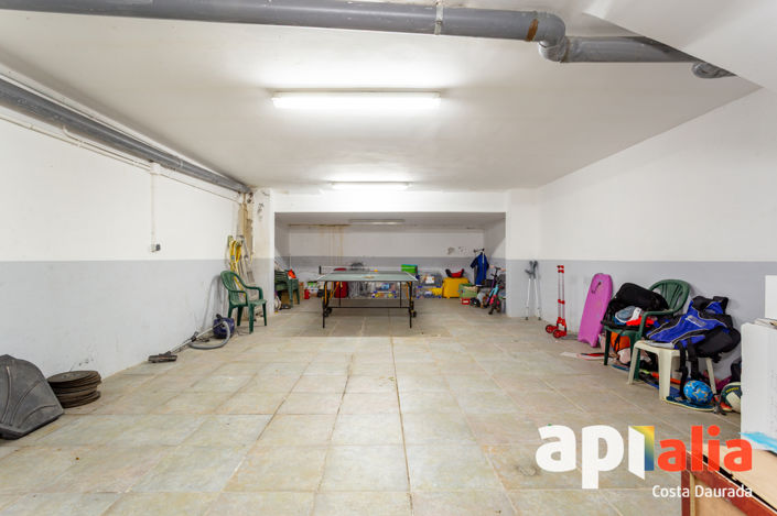 Image No.45-4 Bed Property for sale