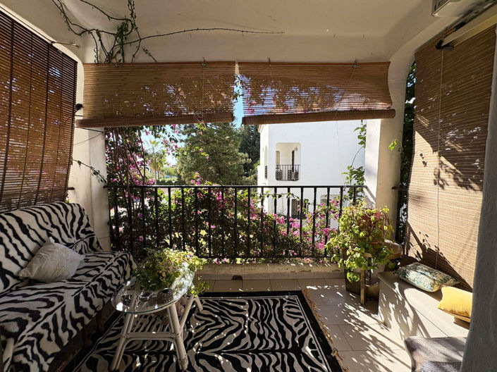 Image No.15-3 Bed Property for sale