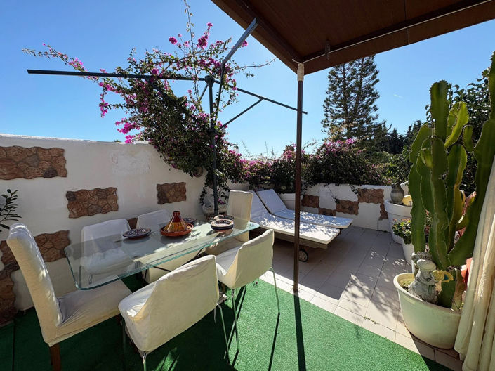 Image No.22-3 Bed Property for sale