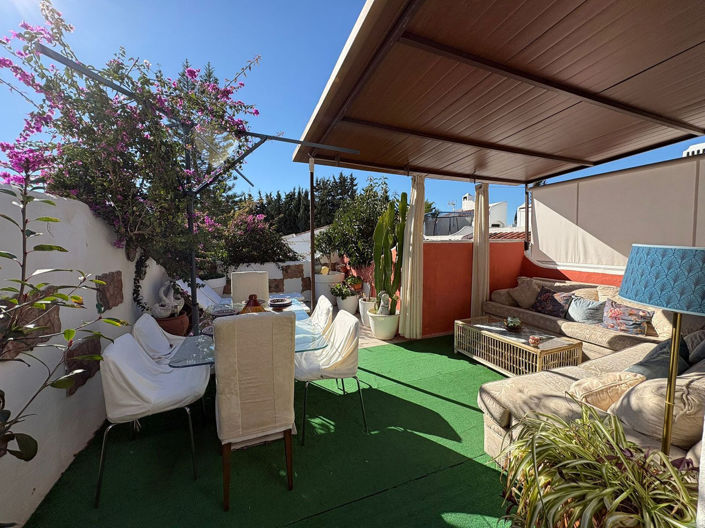 Image No.23-3 Bed Property for sale