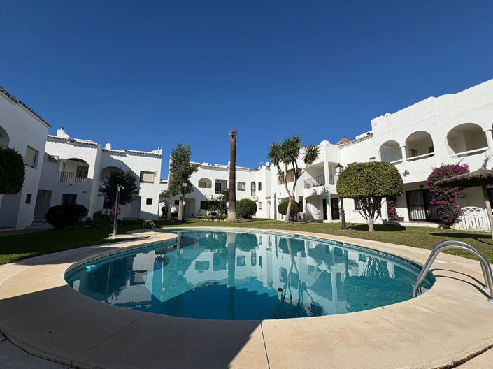 Image No.27-3 Bed Property for sale