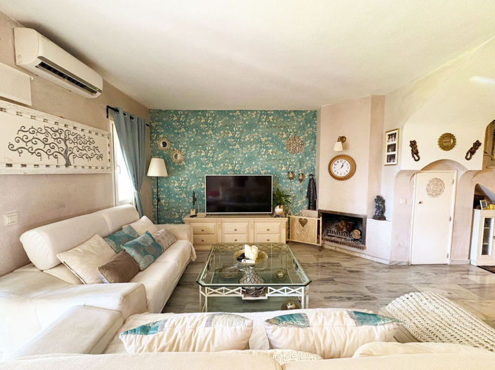 Image No.3-3 Bed Property for sale