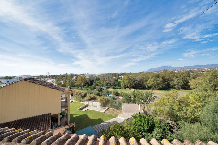 Image No.46-6 Bed Property for sale