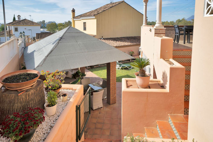 Image No.49-6 Bed Property for sale