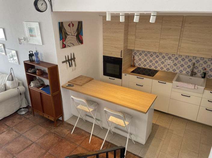 Image No.11-2 Bed Property for sale