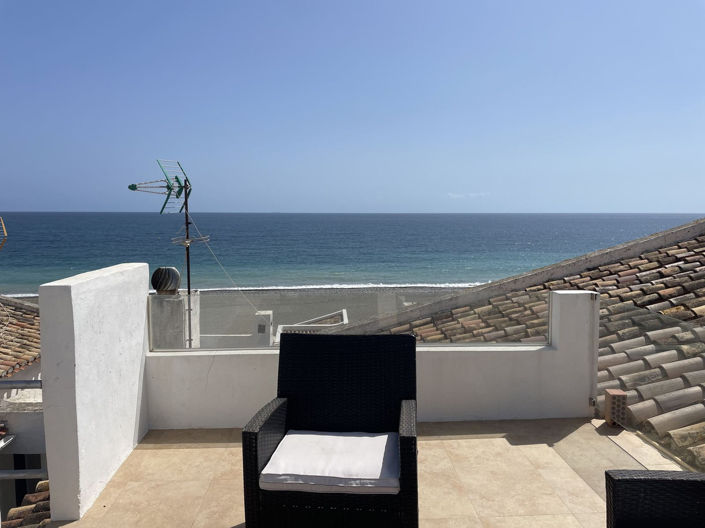 Image No.3-2 Bed Property for sale