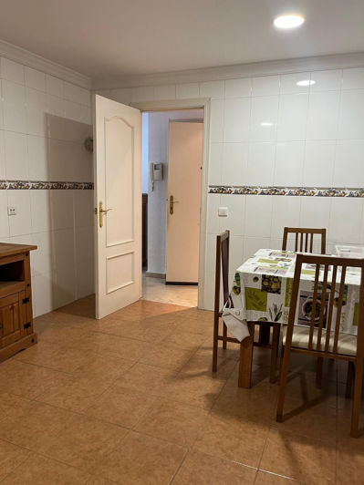 Image No.20-2 Bed Property for sale
