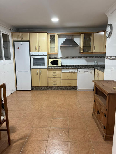Image No.21-2 Bed Property for sale
